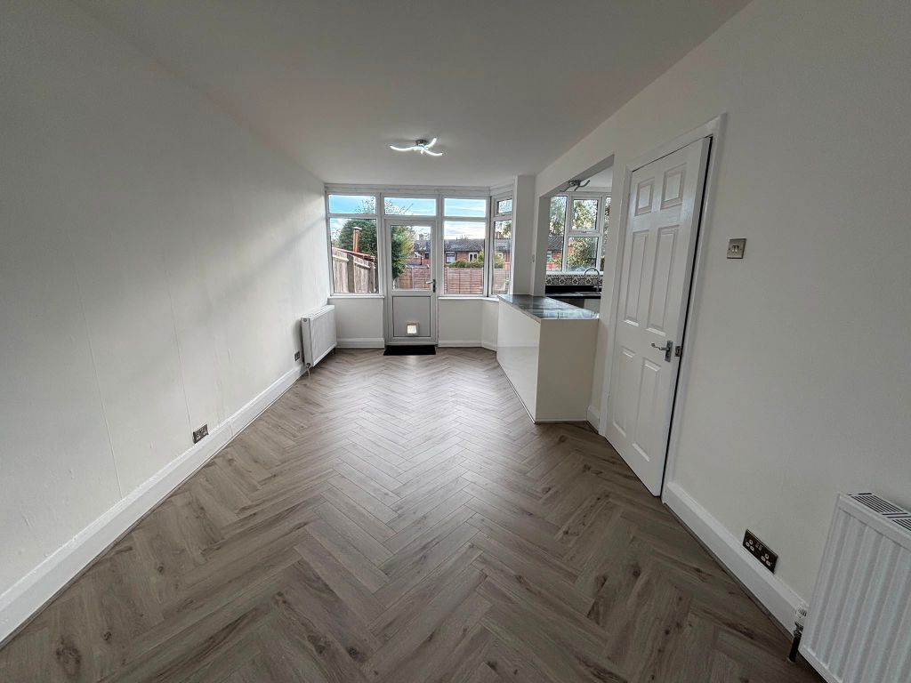 Property photo 3 of 12 Image