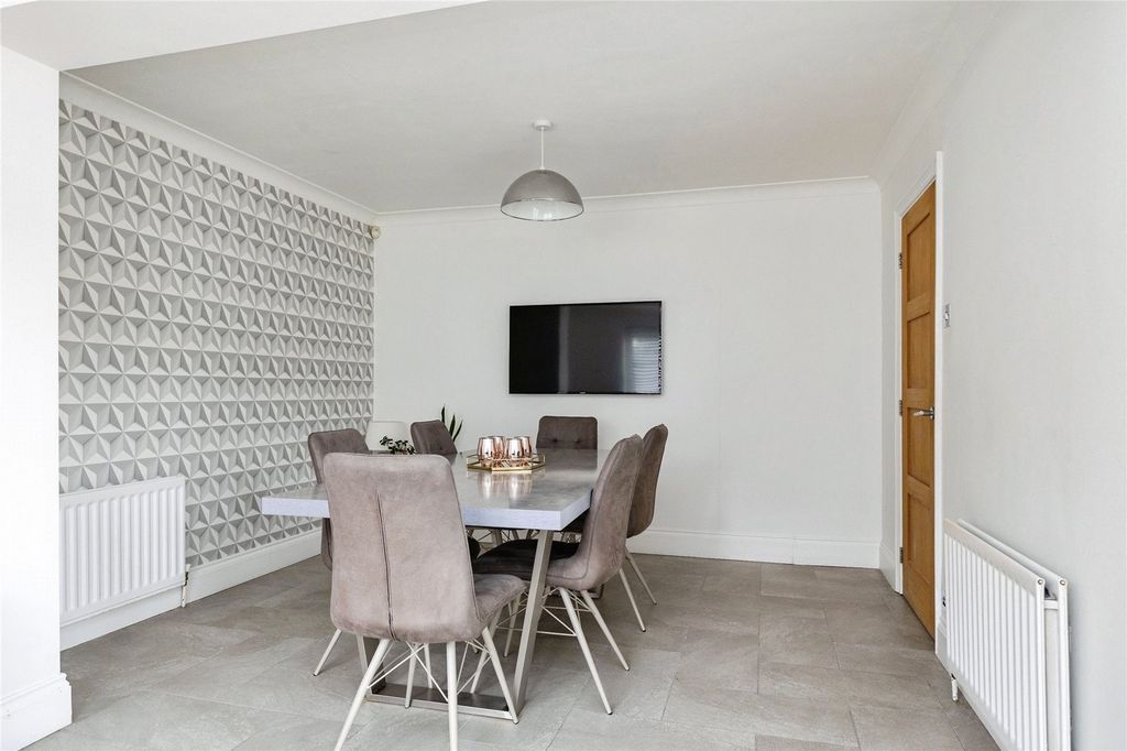 Property photo 3 of 19 Picture No. 69