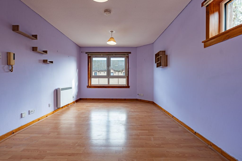 Property photo 2 of 29