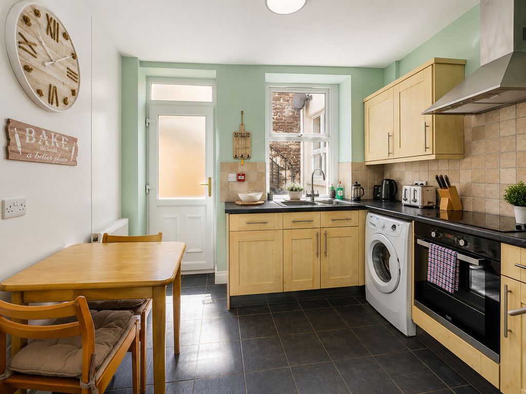 Property photo 3 of 9
