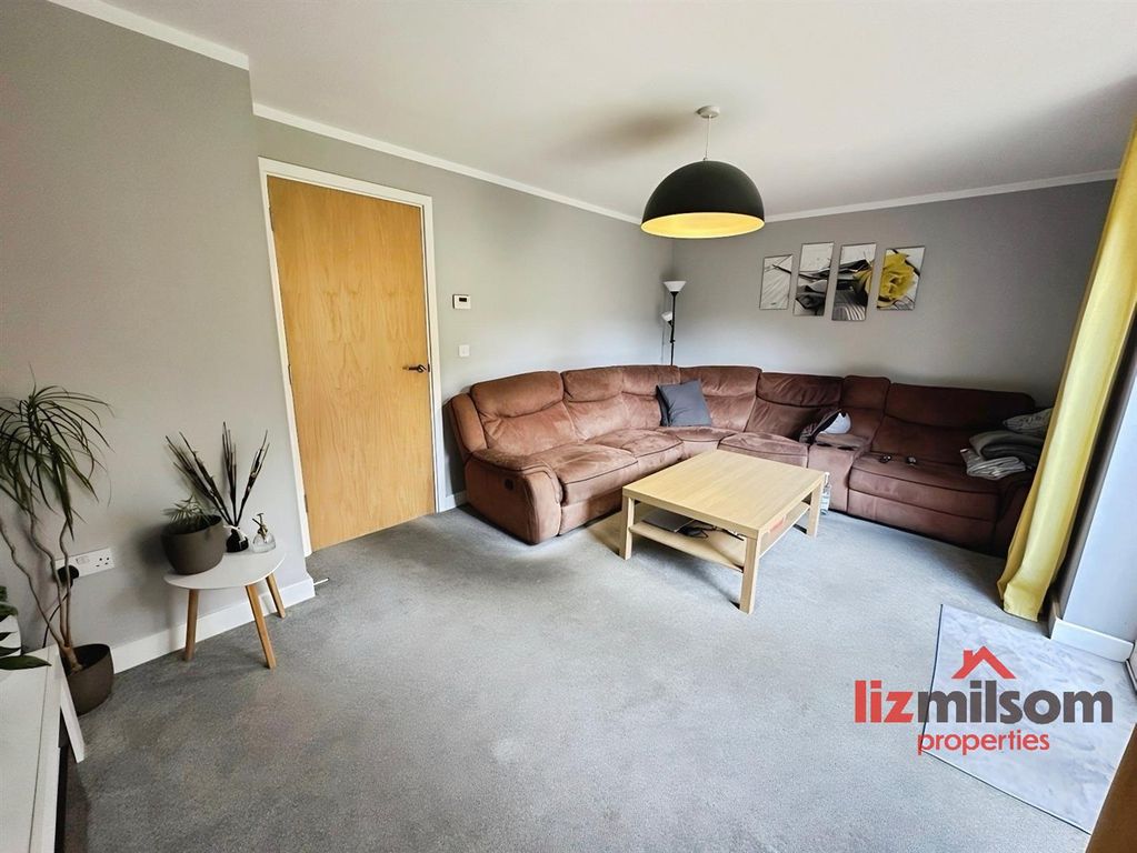 Property photo 2 of 18 E621377F-Img_1834.Jpg