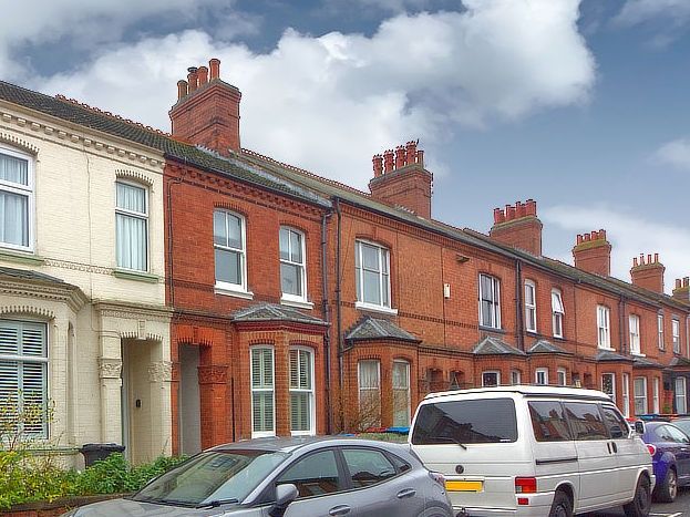 Property photo 1 of 17 Front