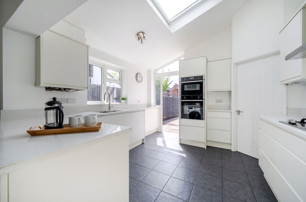 Property photo 3 of 22 Kitchen