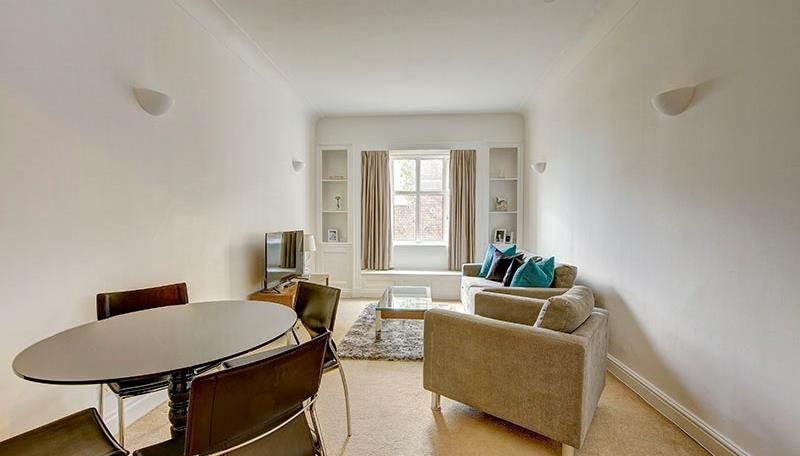 Property photo 2 of 12 Strathmore Court Lounge 1.Jpg