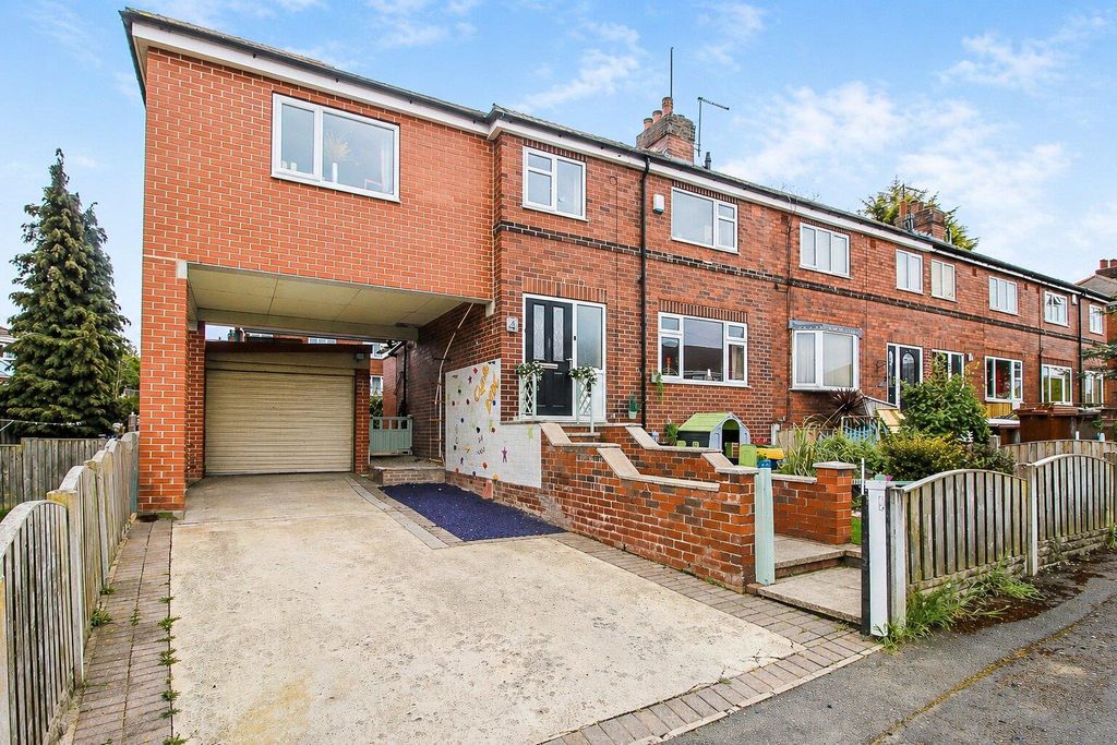 Property photo 1 of 15