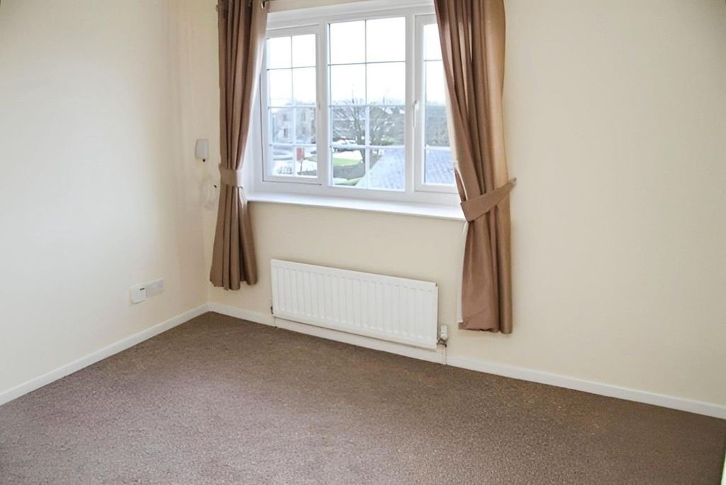 Property photo 3 of 7 056Ac236-92822_Yealp200069_Img_04_0000_Max_656x437