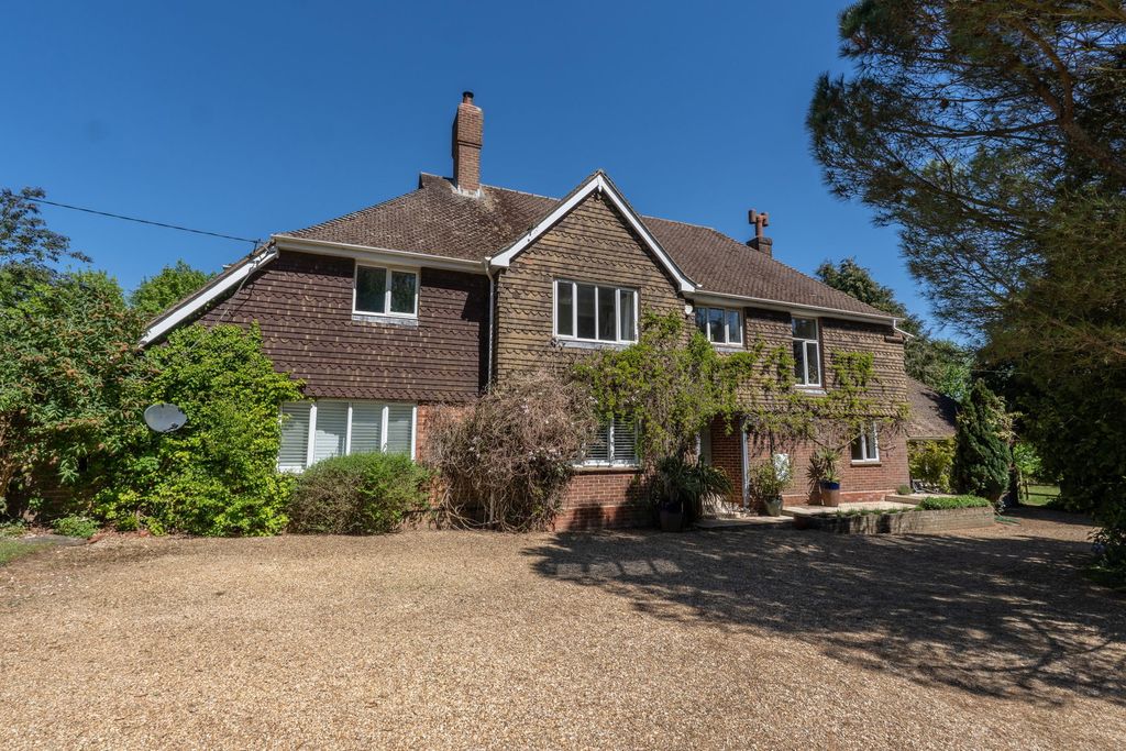 Property photo 2 of 22
