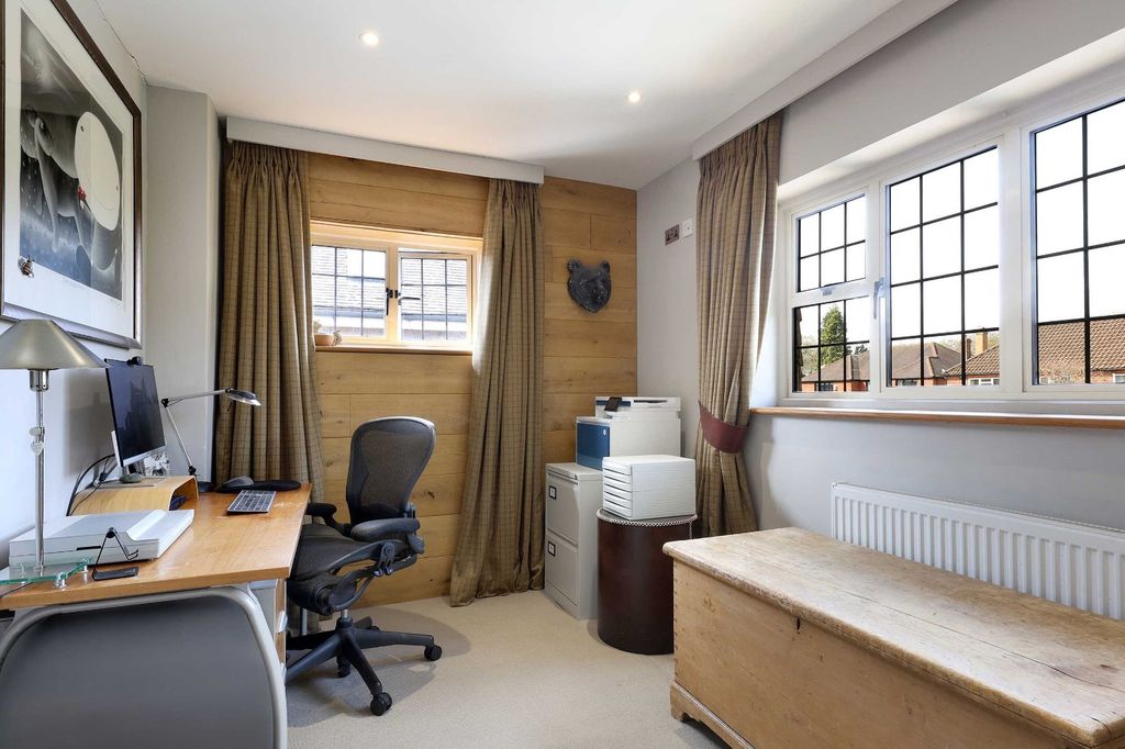 Additional image 20 of 6 bed detached house for saleHogback Wood Road, Beaconsfield, Buckinghamshire HP9