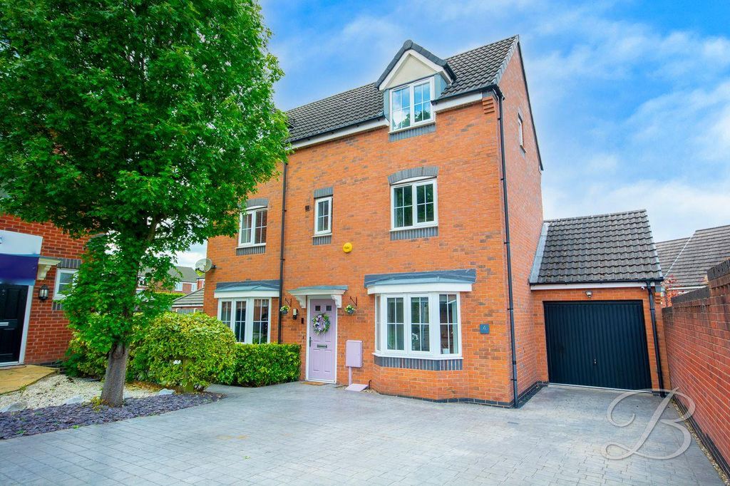 Property photo 1 of 46 Un3Ucmyw.Jpg