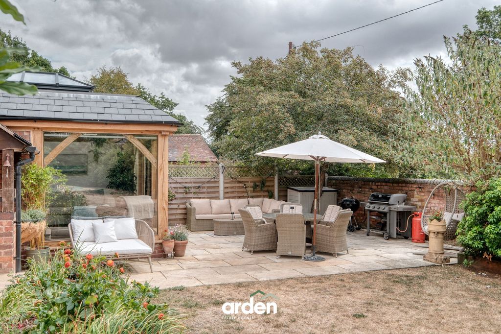 Property photo 2 of 24 27