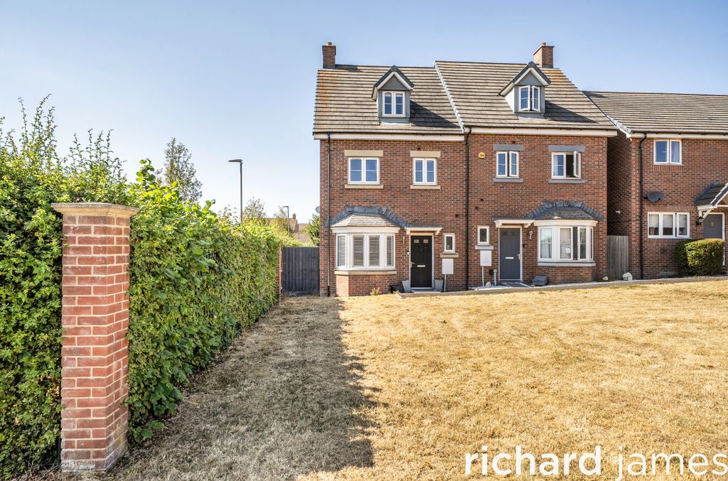 Property photo 1 of 14 F7Cb921E9c974A0Aa3B5B1Bbe7377d84