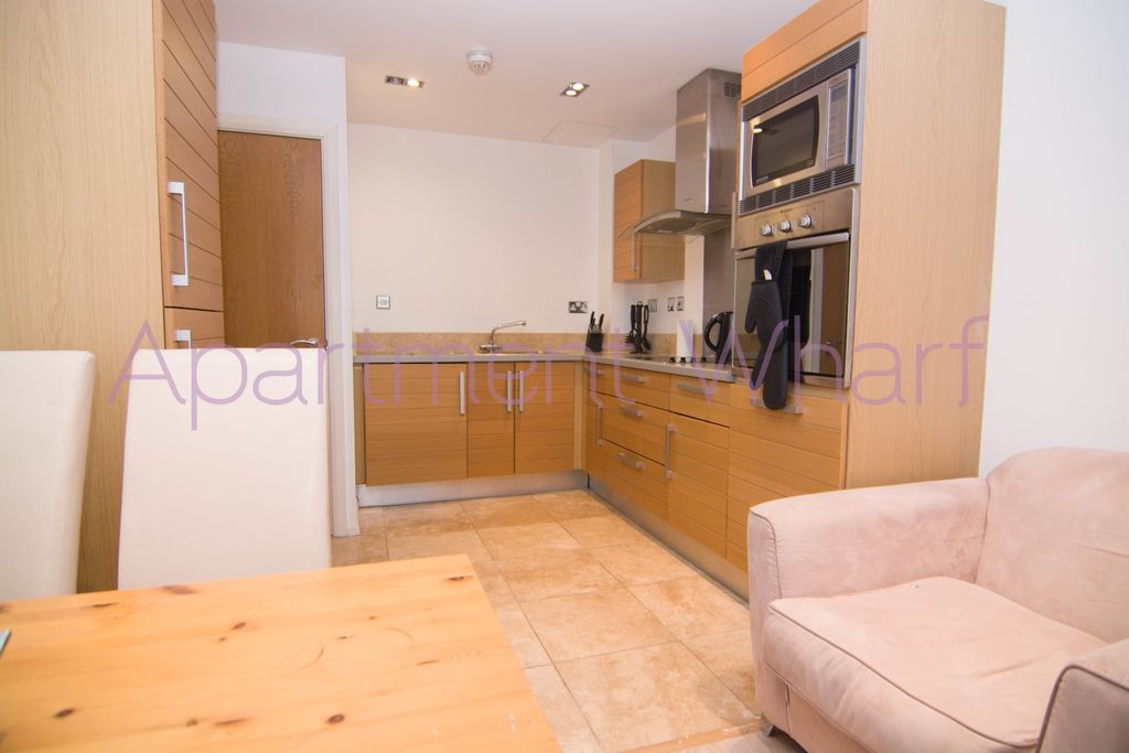 Property photo 3 of 12