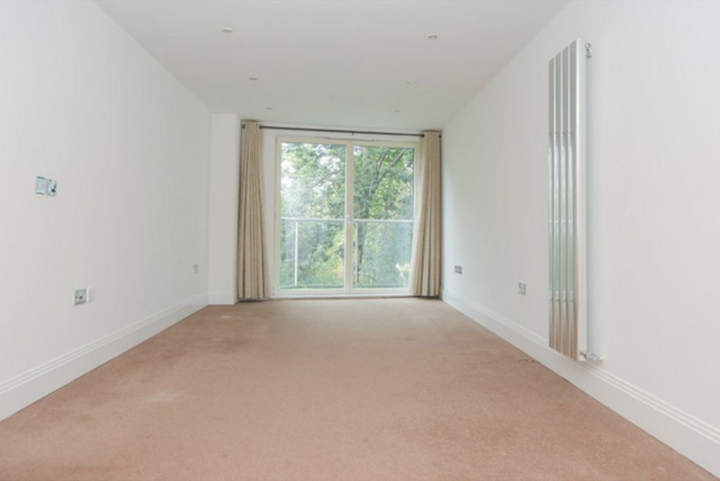 Property photo 3 of 23