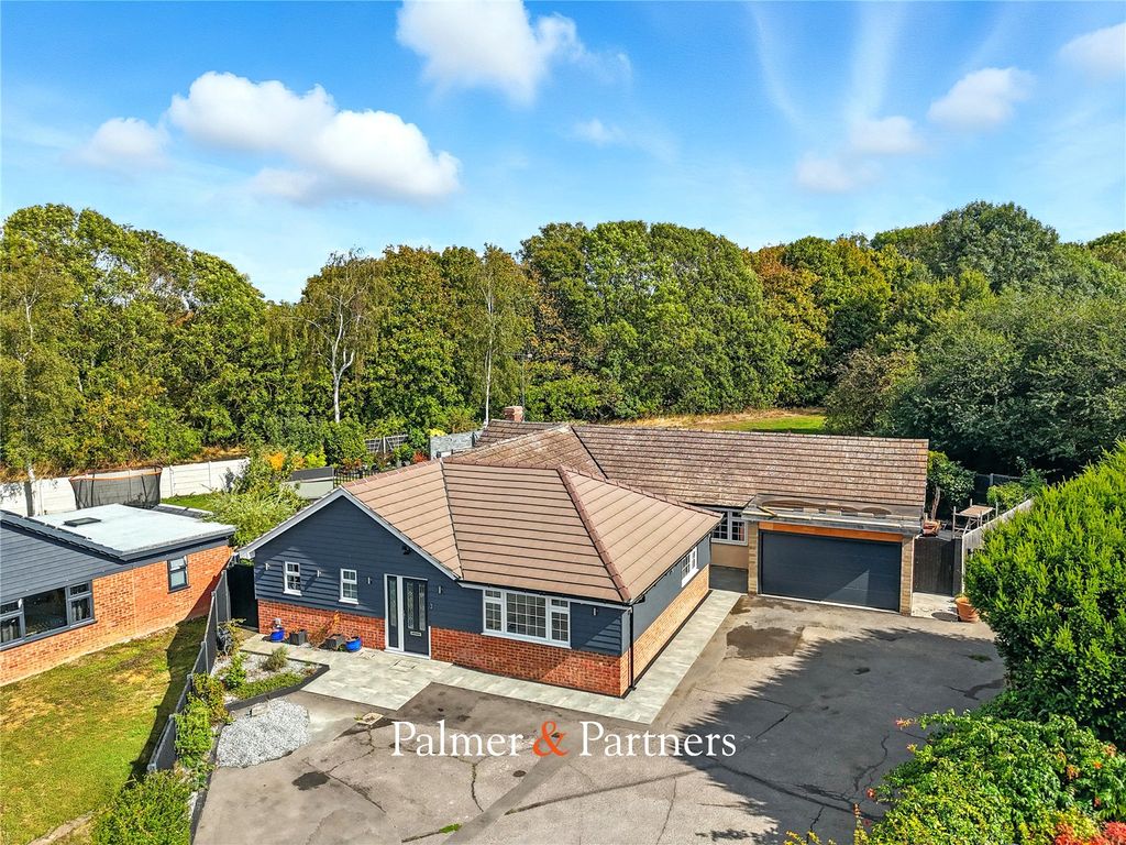 Property photo 1 of 39 Picture No. 01