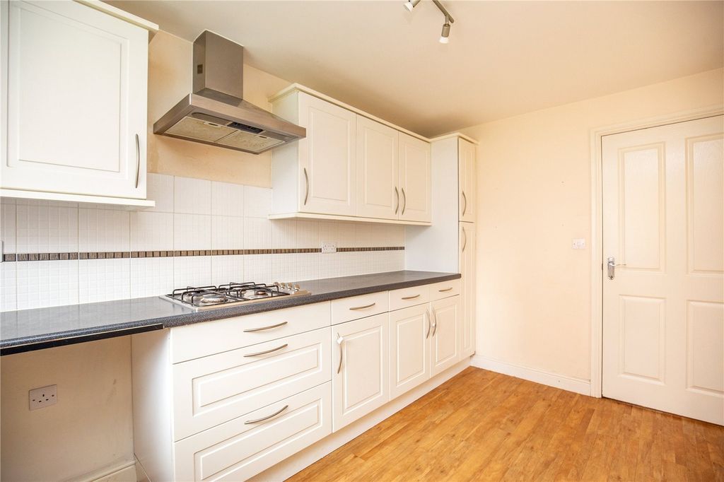 Property photo 3 of 17 Picture No. 23