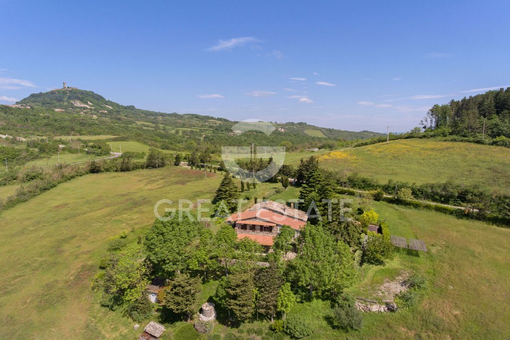 Property photo 2 of 32