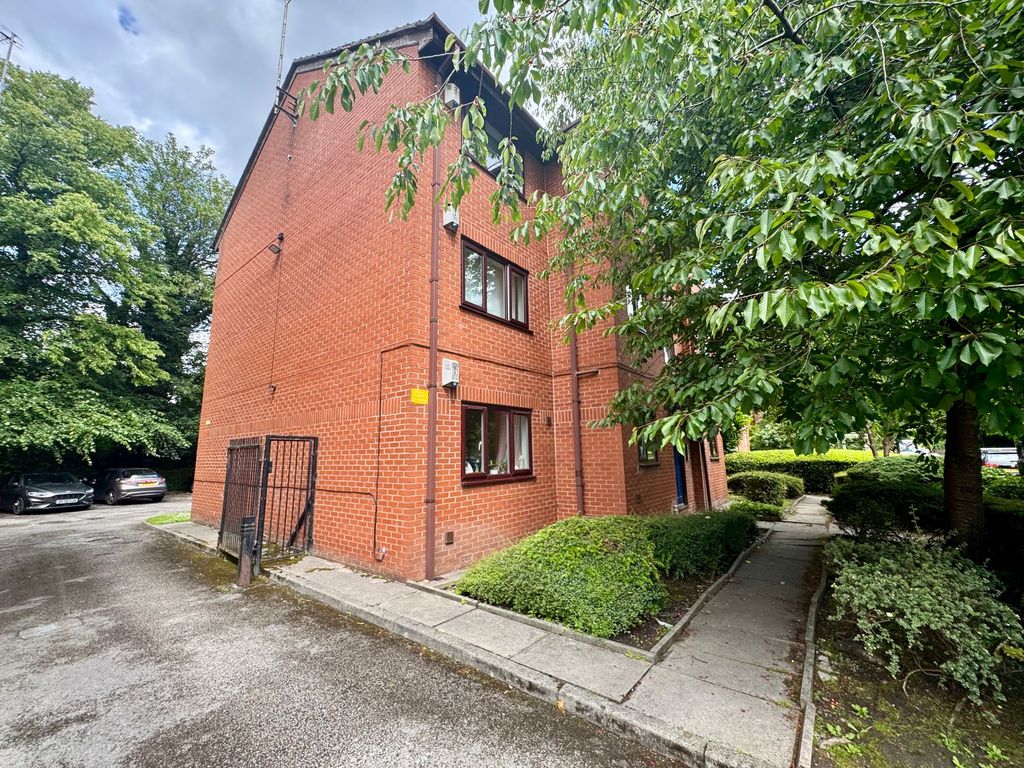 Property photo 1 of 6