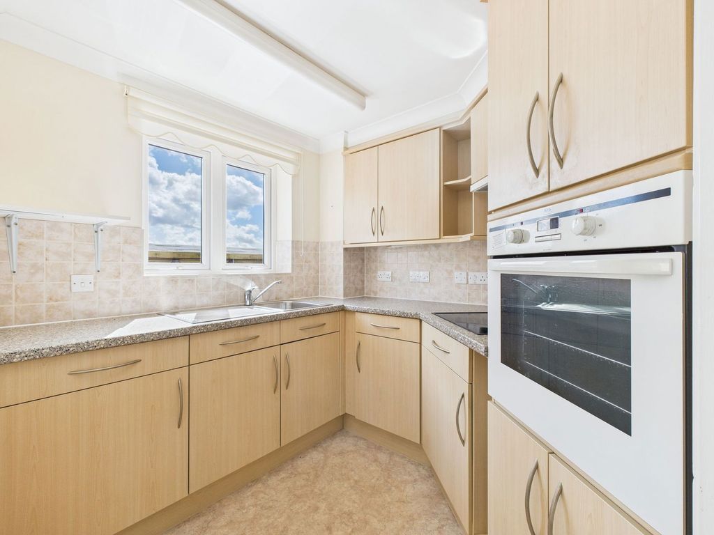 Property photo 2 of 9