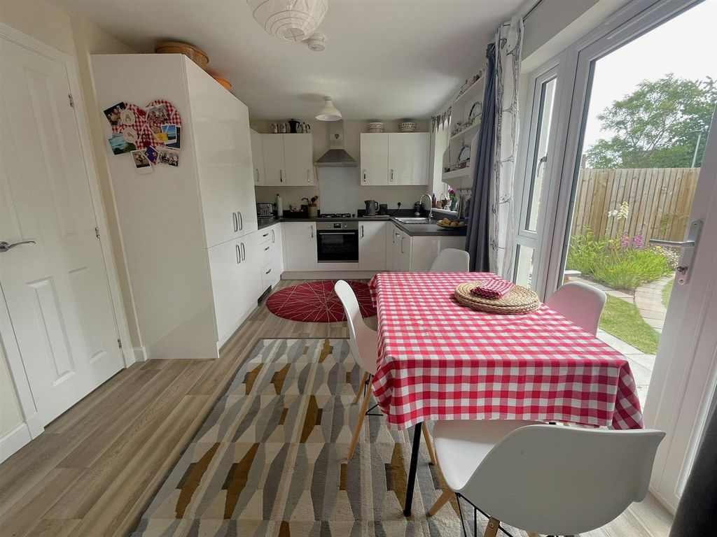 Property photo 2 of 24