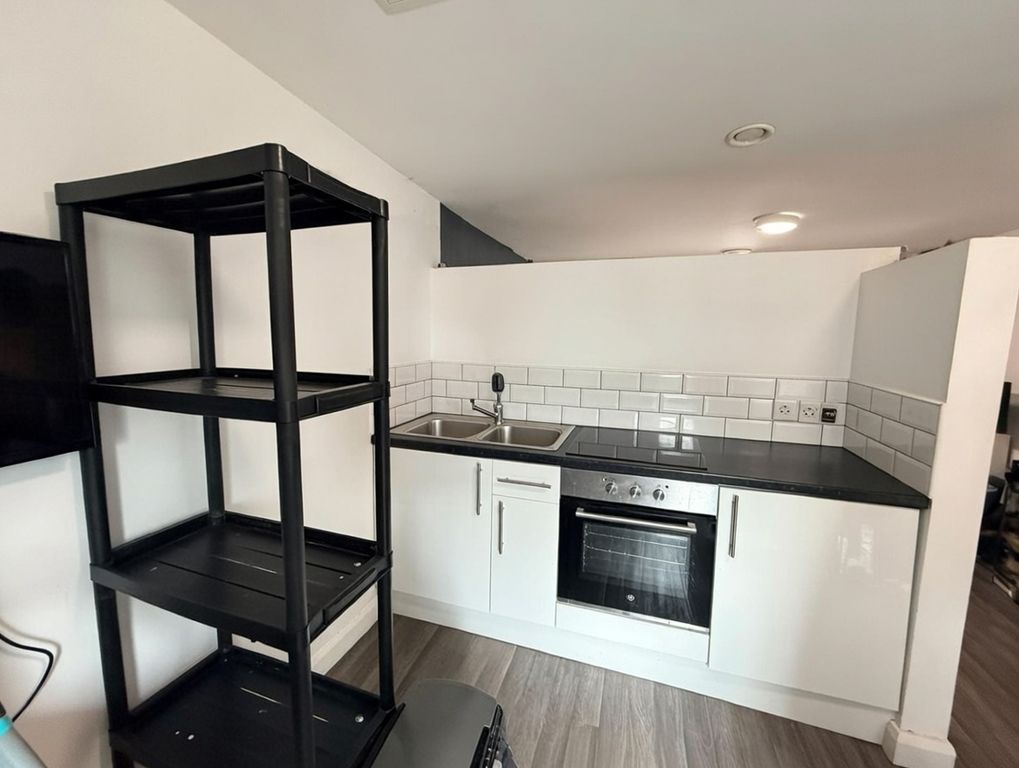 Property photo 3 of 4 10342