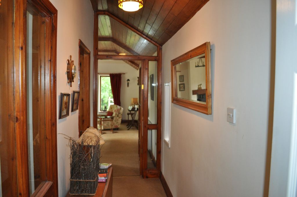 Property photo 2 of 18 Image 2