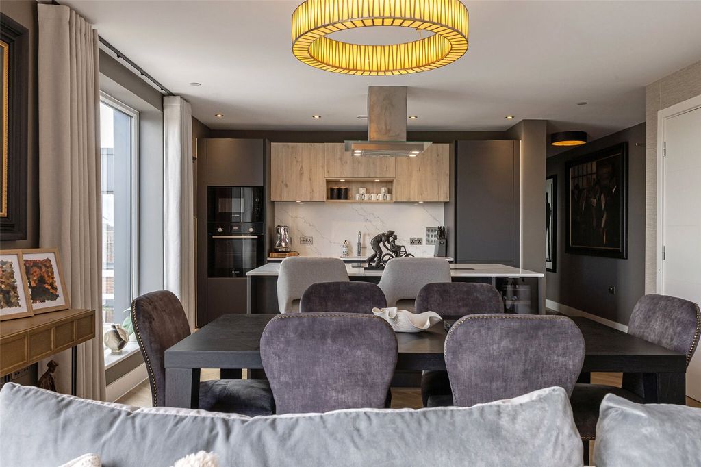 Additional image 5 of 3 bed flat for saleImperial House, Princes Gate, Homer Road, Solihull, West Midlands B91