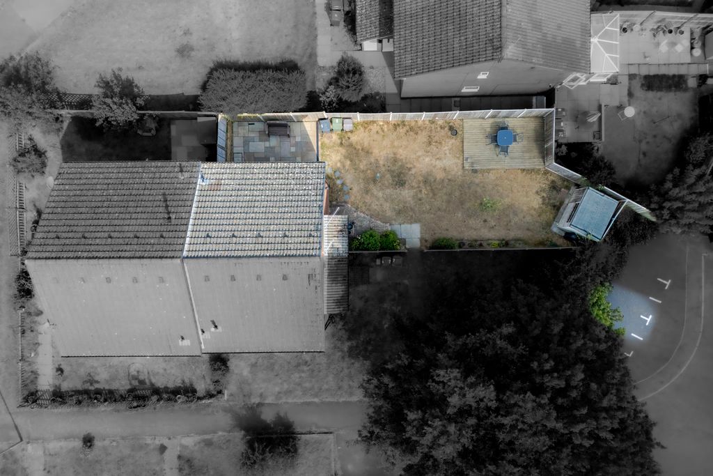 Property photo 2 of 29 Photo 27