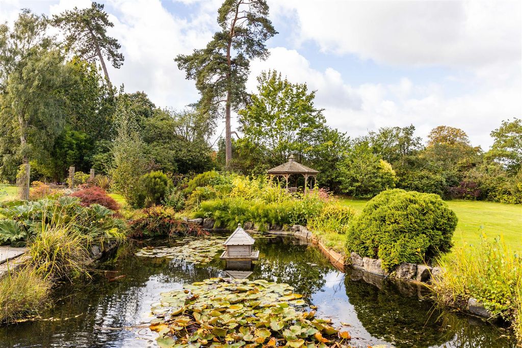 Property photo 3 of 26