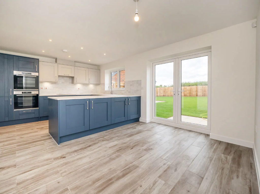 Property photo 2 of 11