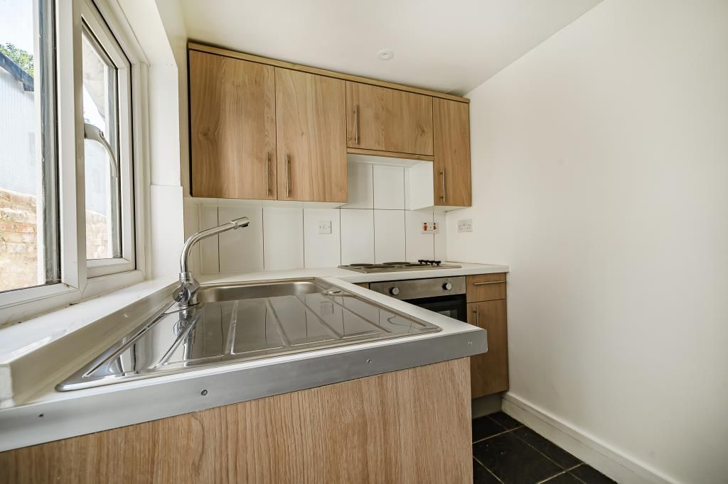 Property photo 2 of 21 Kitchen