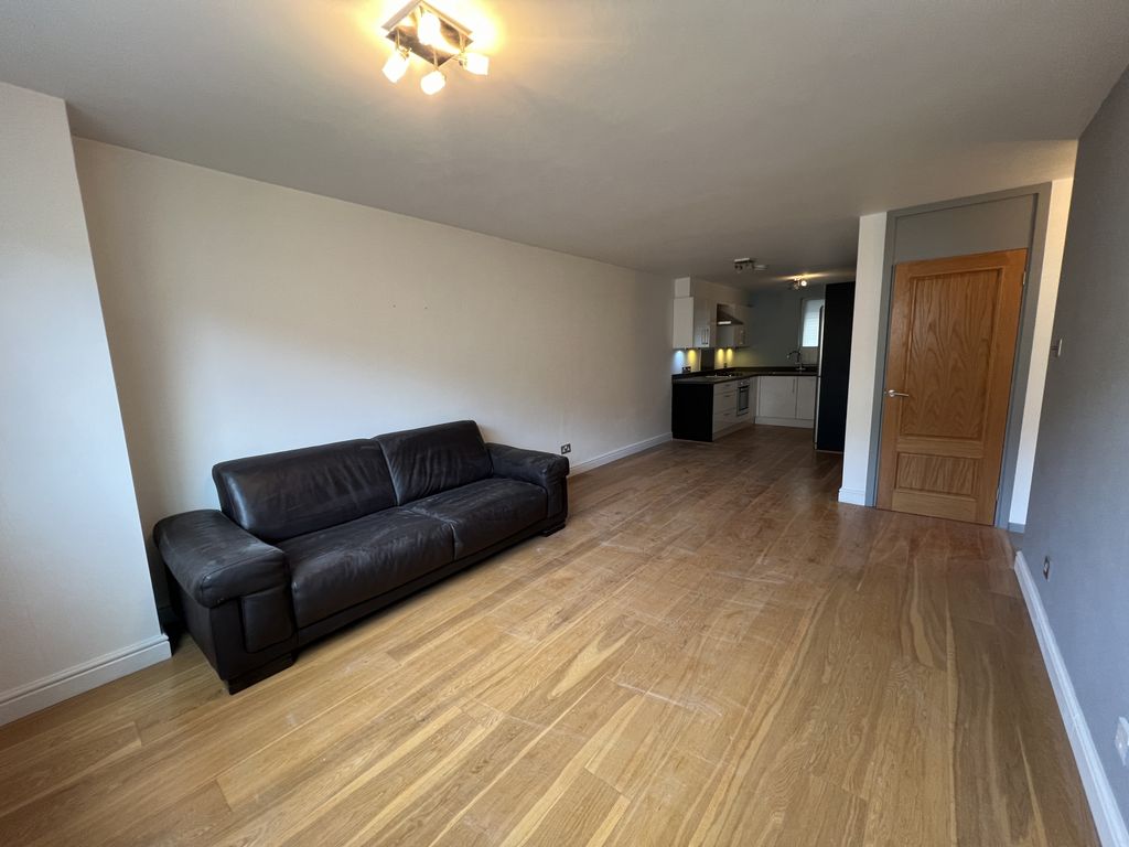 Property photo 1 of 6 One Bedroom Flat For Sale