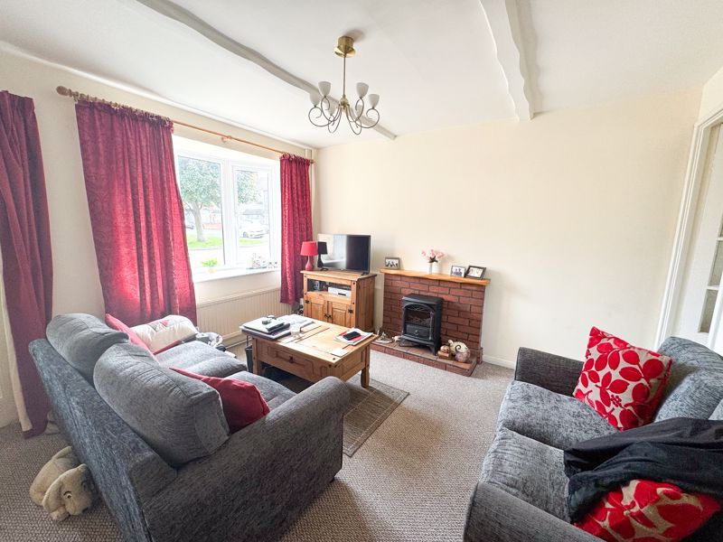 Property photo 2 of 9 Lounge