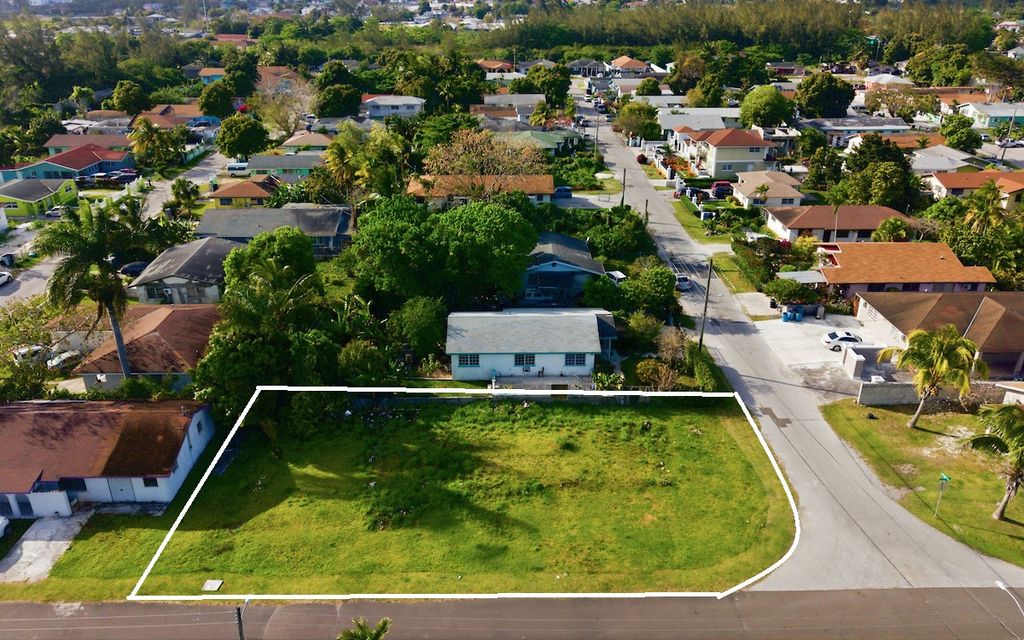 Property photo 1 of 9