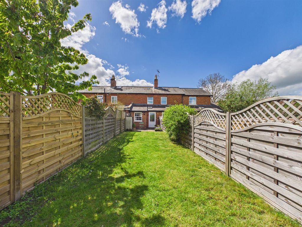 Property photo 2 of 13 Cam02435G0-Pr0227-Still041.Jpg