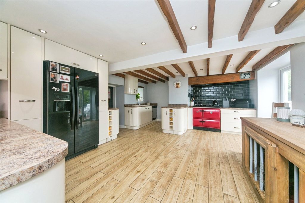 Property photo 2 of 37 Picture No. 37