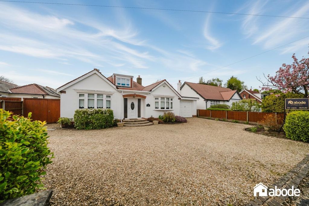 Property photo 1 of 30 7 Mount House Road-9.Jpg