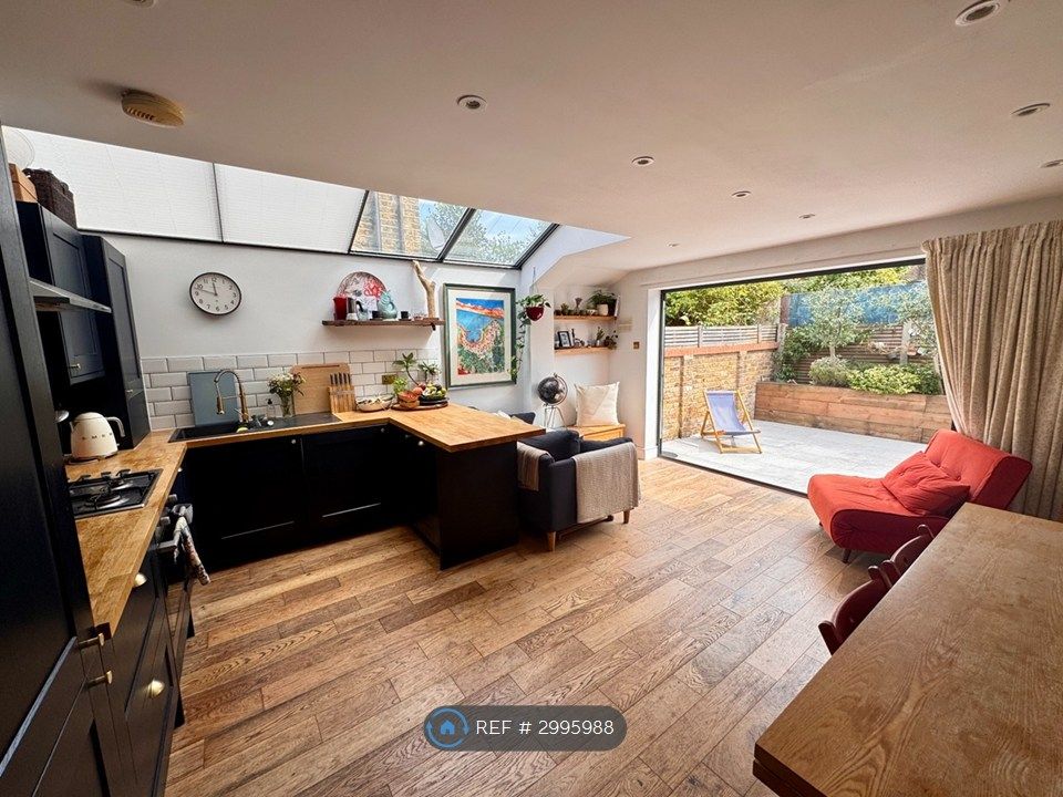Property photo 1 of 11 Kitchen And Entertainment Area