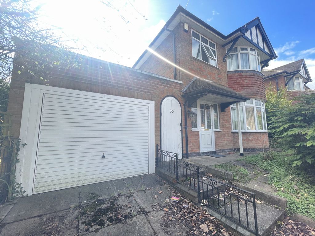 Property photo 1 of 22 3 Bedroom Detached House