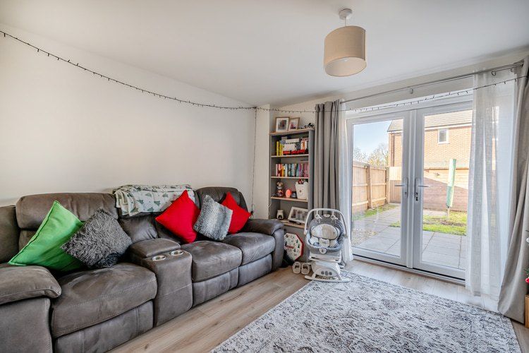 Property photo 2 of 16