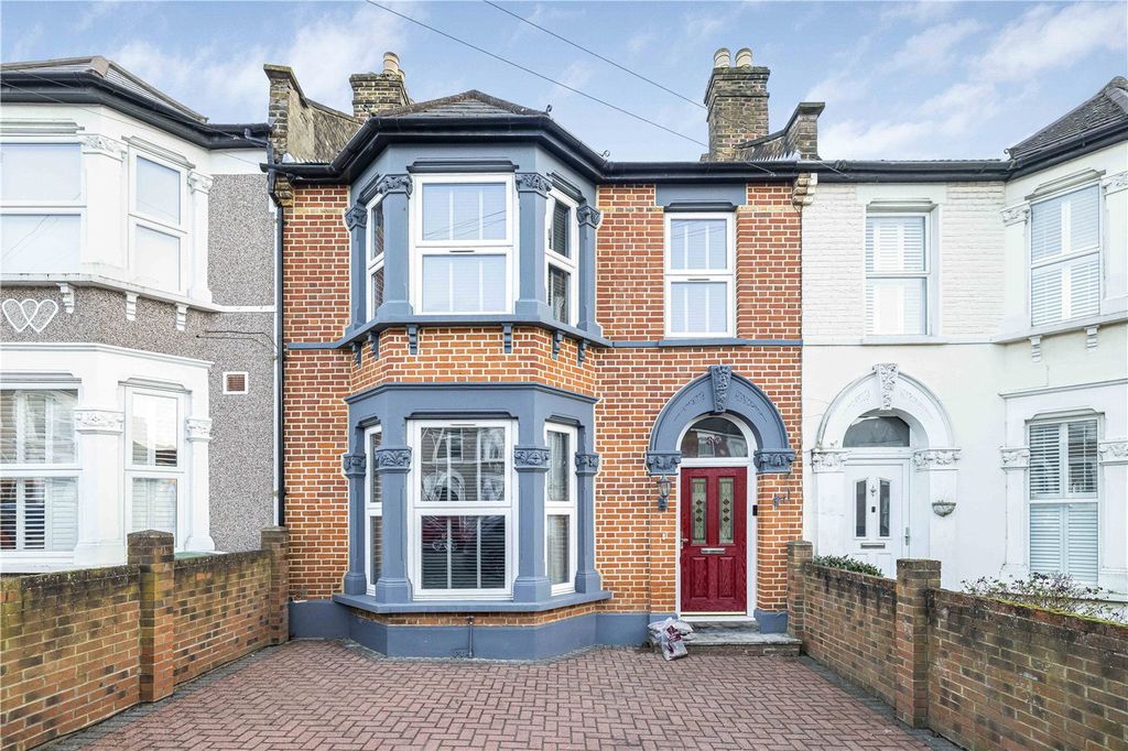 Property photo 2 of 26 Picture No. 27