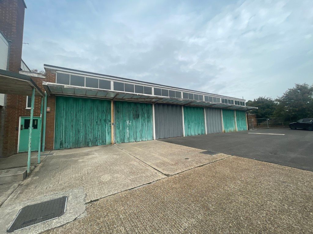 Property photo 2 of 9 Photo 6