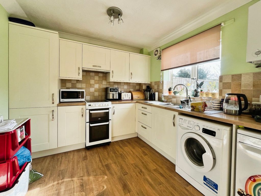 Property photo 3 of 19 4034177