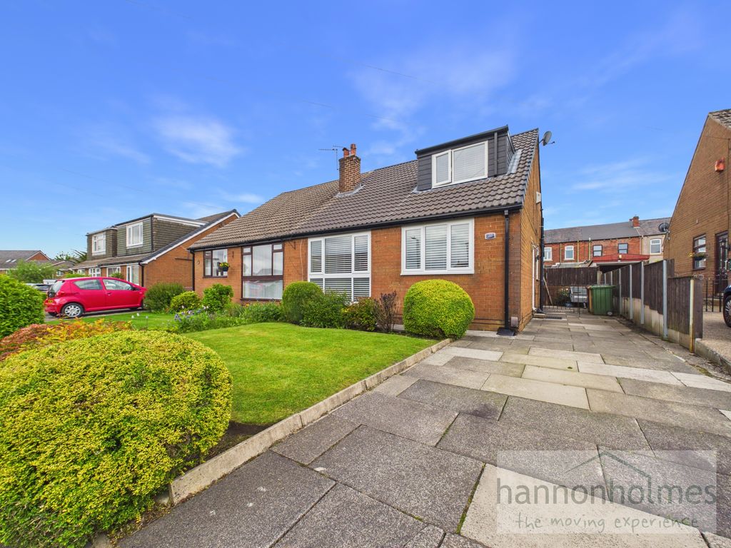 Property photo 1 of 35 Cam05283G0-Pr0188-Still035