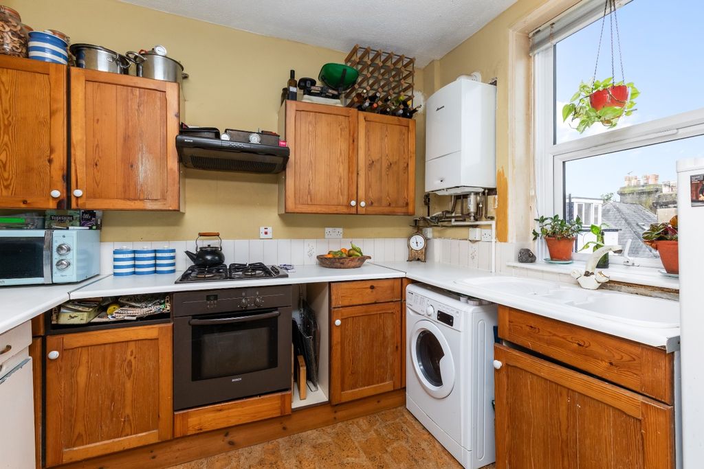 Property photo 2 of 11 5430563