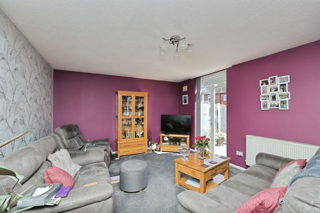 Property photo 2 of 20