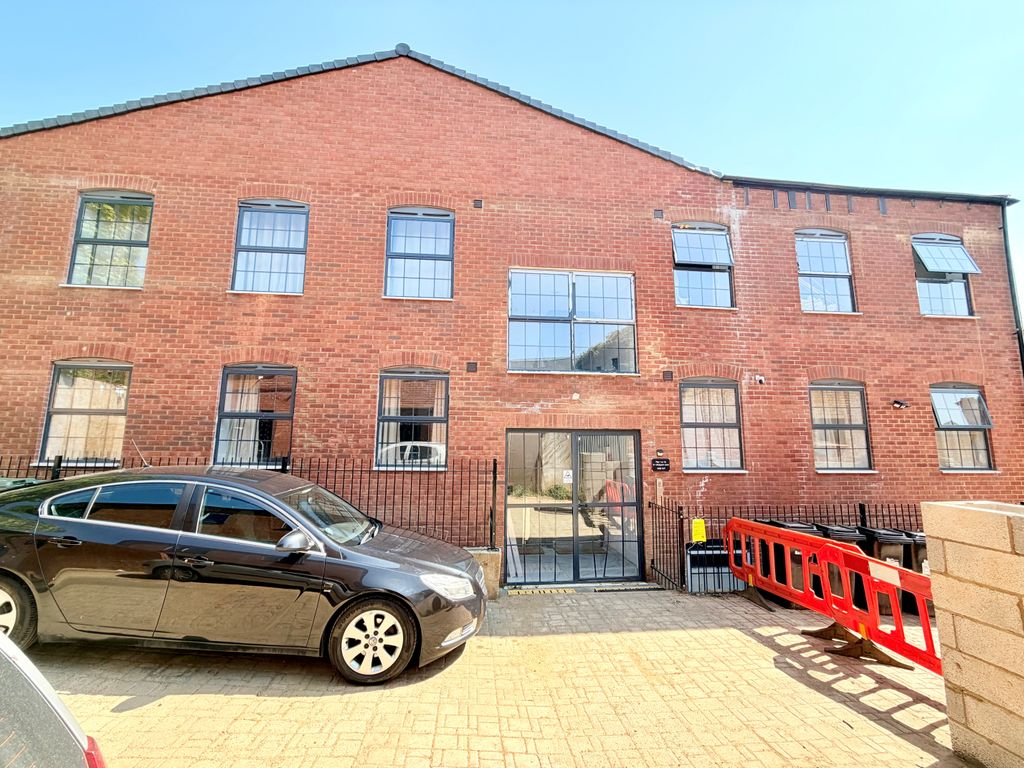 Property photo 1 of 9 Image