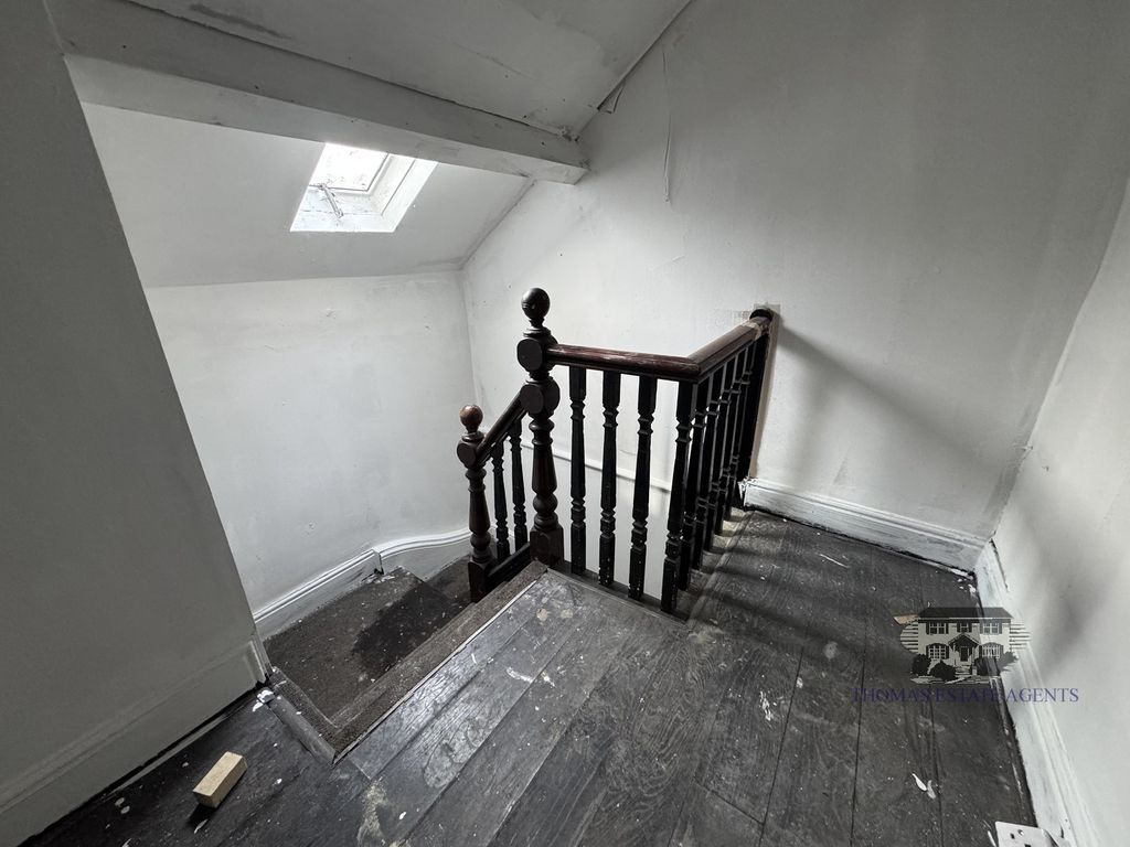 Additional image 16 of 5 bed property for saleYstrad Road, Pentre, Rhondda Cynon Taff CF41