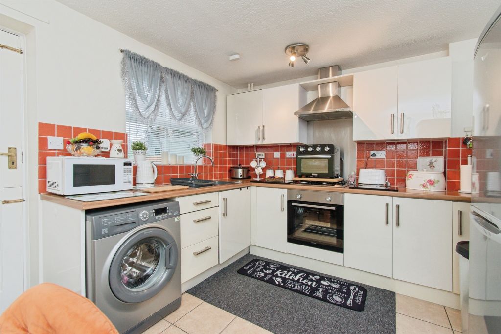 Property photo 2 of 12