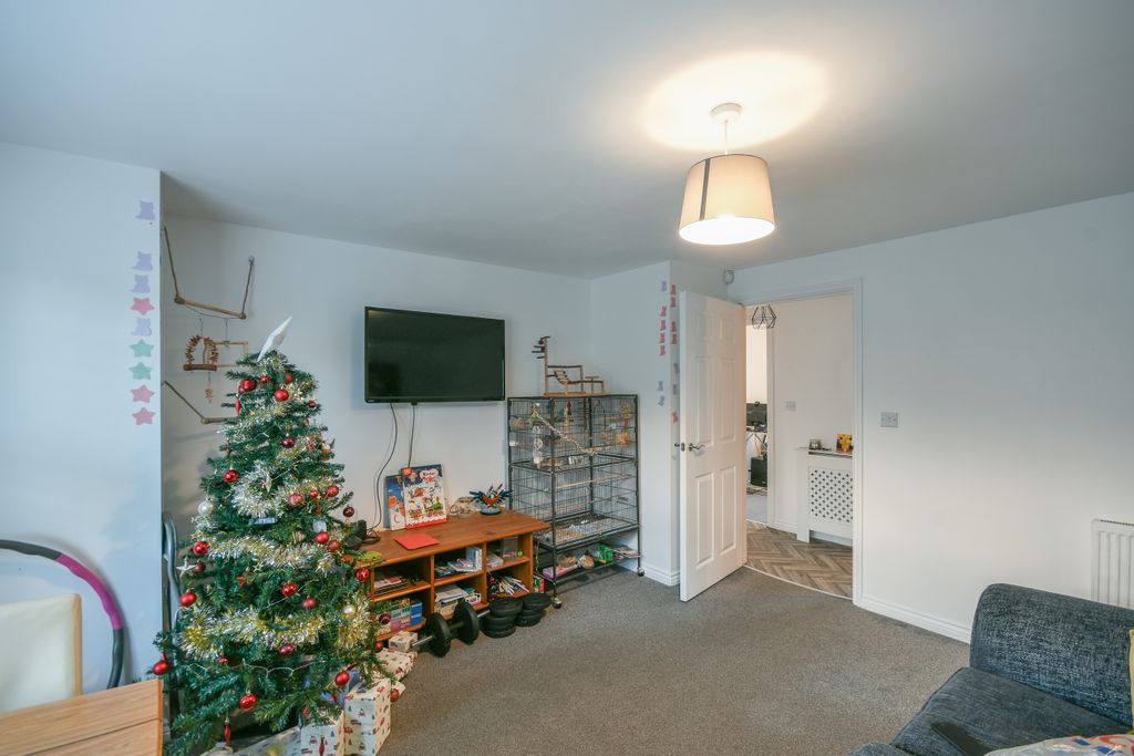 Property photo 3 of 14