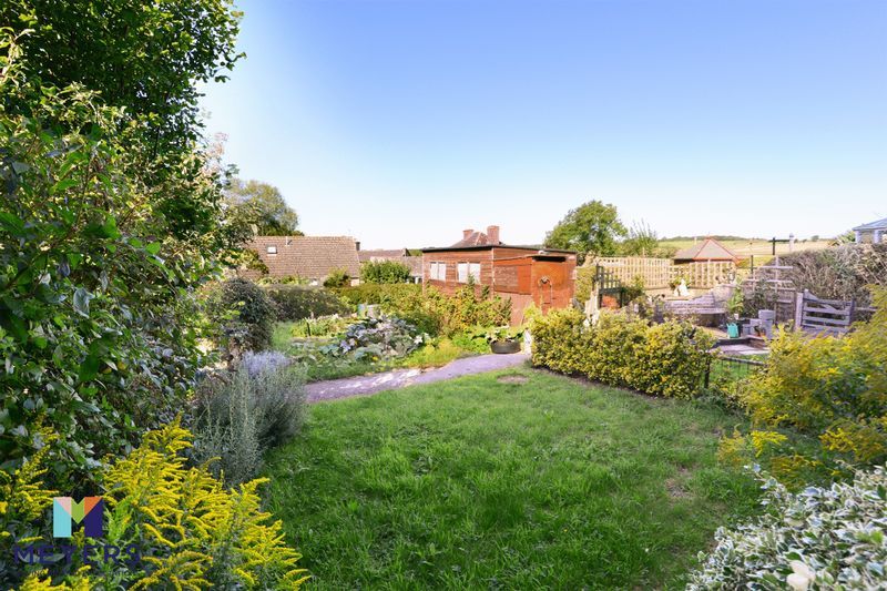 Property photo 2 of 9 Photo 9